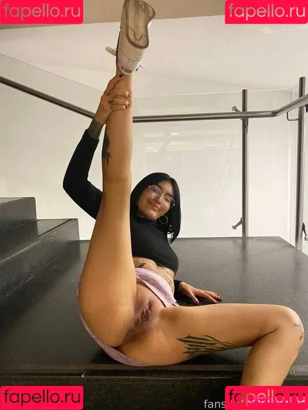 theviankasoles / viankasoles Onlyfans Photo Gallery 