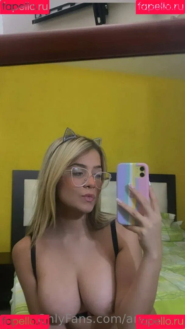 aryanny / aryannys Onlyfans Photo Gallery 