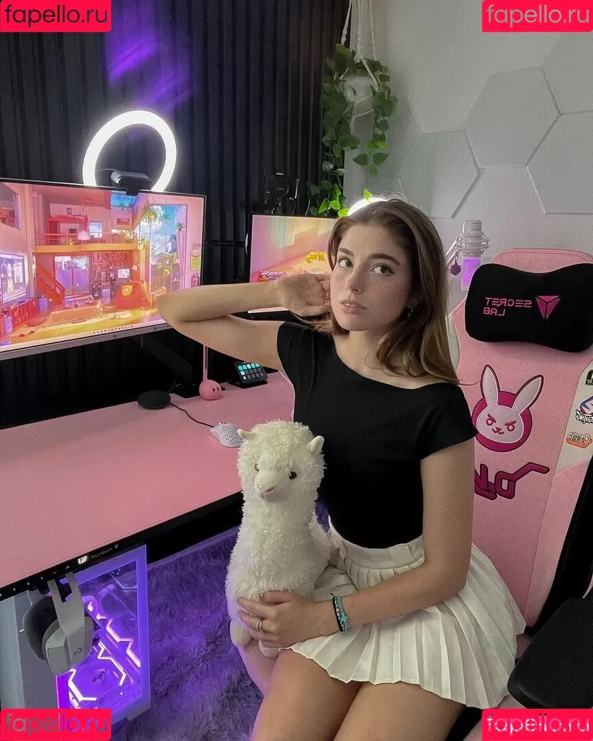 Hannah Stein / hnnhxl Onlyfans Photo Gallery 