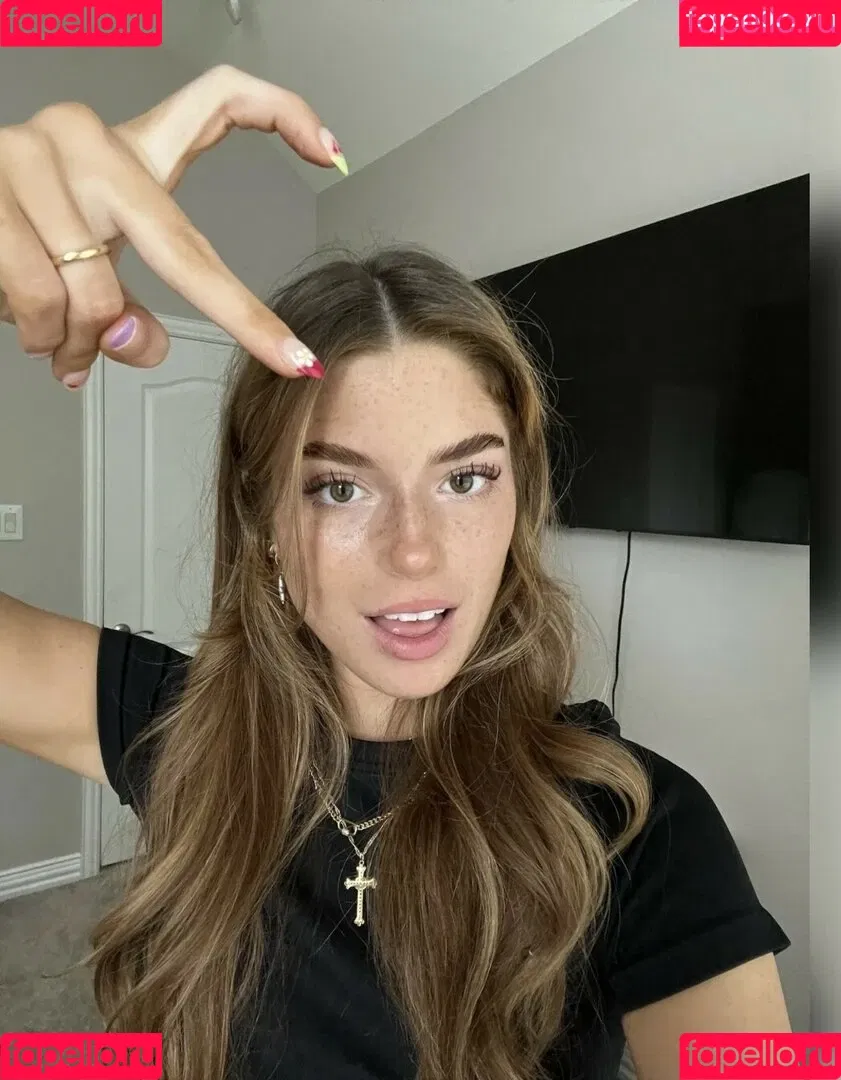 Hannah Stein / hnnhxl Onlyfans Photo Gallery 