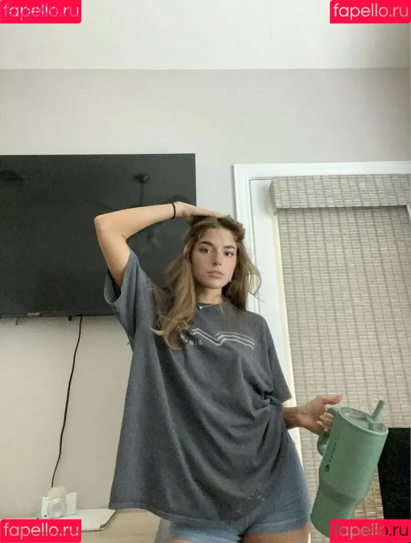 Hannah Stein / hnnhxl Onlyfans Photo Gallery 