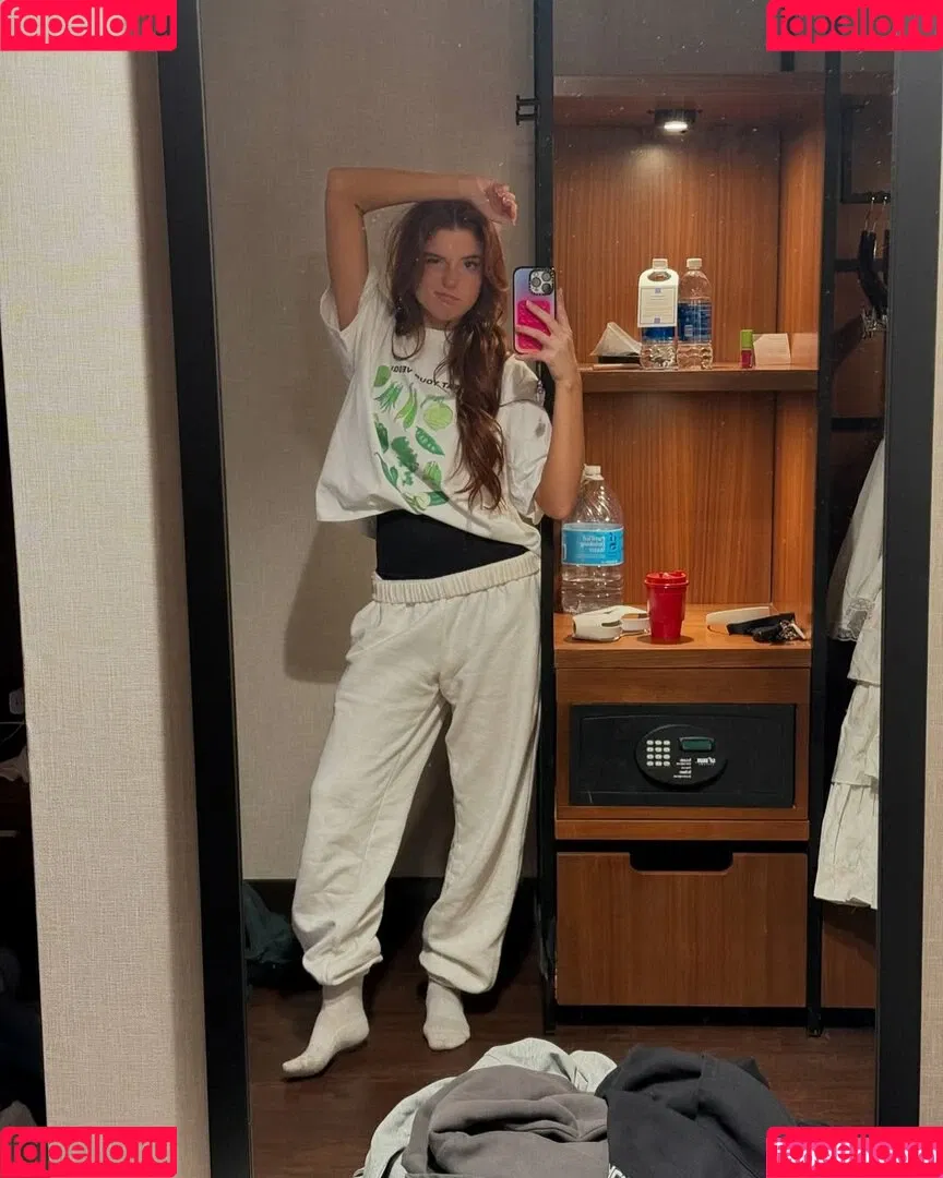 Hannah Stein / hnnhxl Onlyfans Photo Gallery 