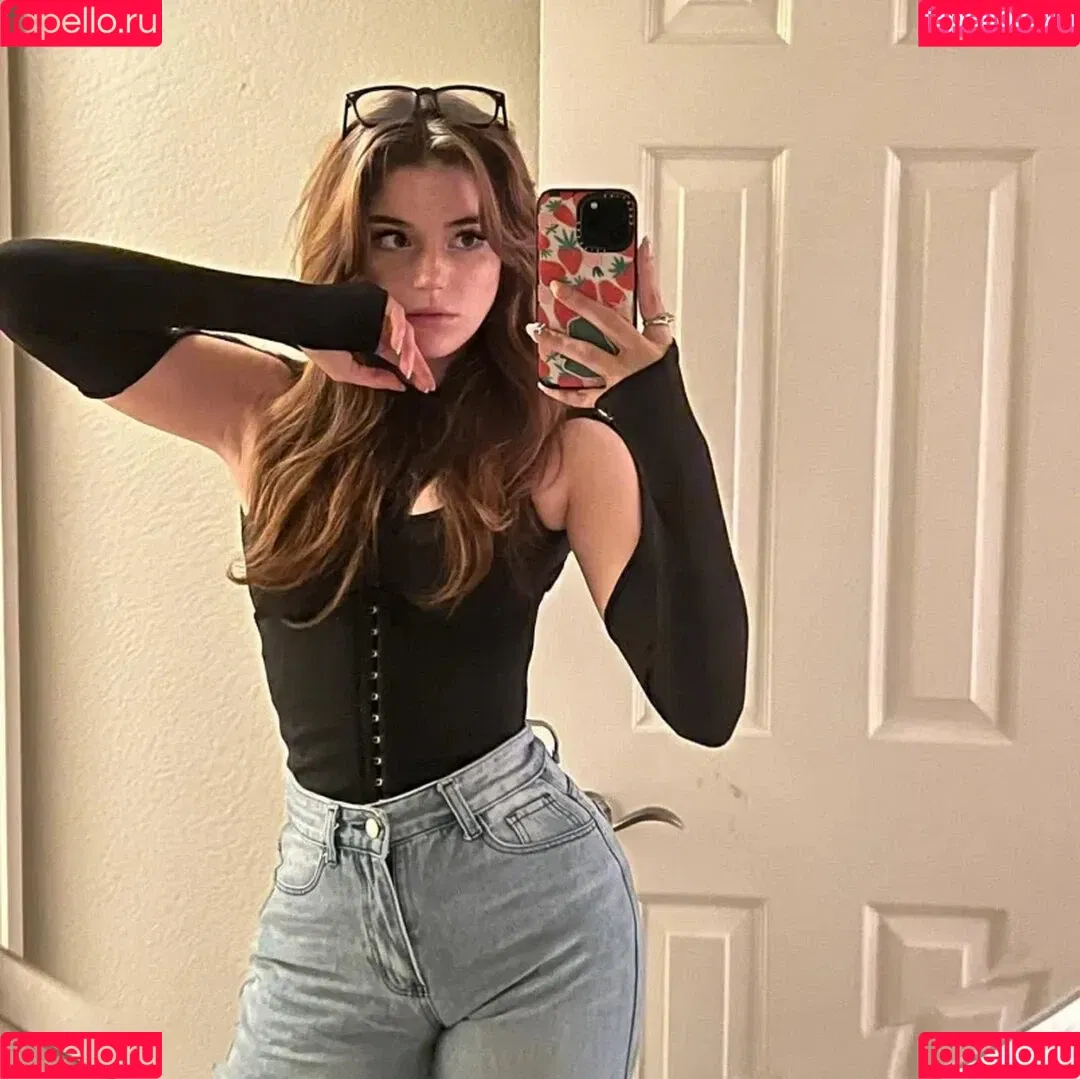 Hannah Stein / hnnhxl Onlyfans Photo Gallery 