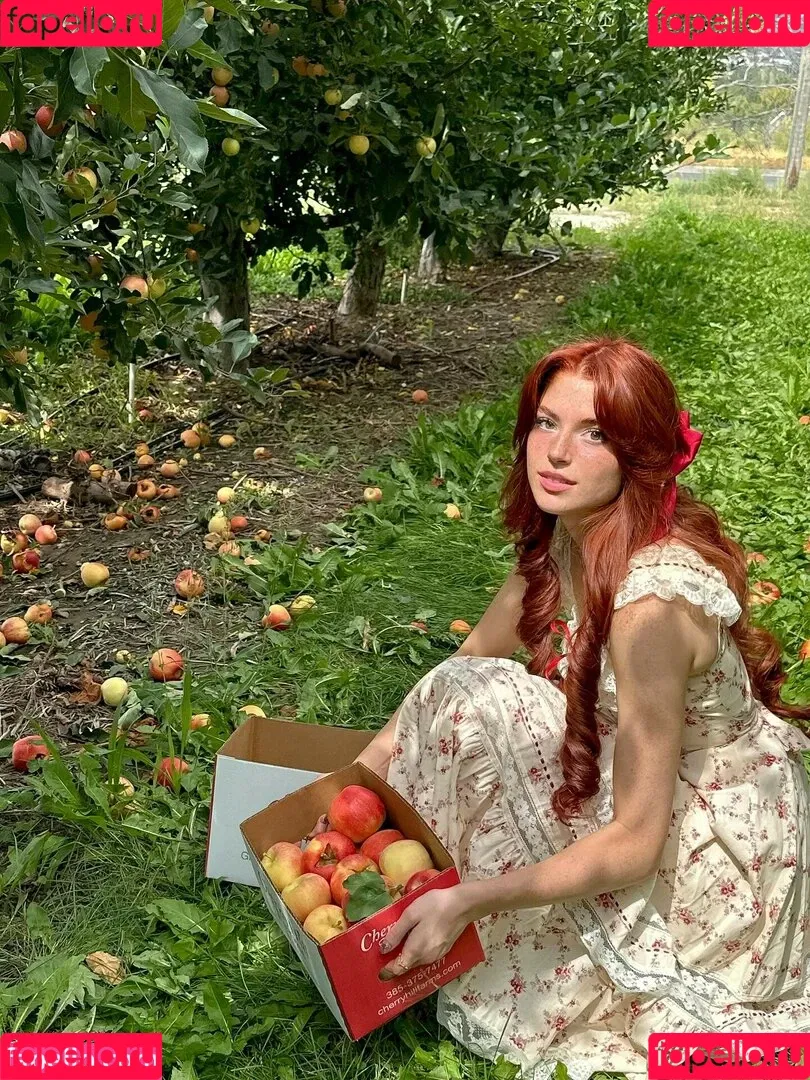 Hannah Stein / hnnhxl Onlyfans Photo Gallery 