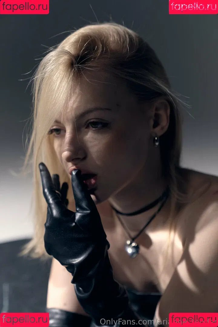 _tender0ni / ariadne_tender Onlyfans Photo Gallery 