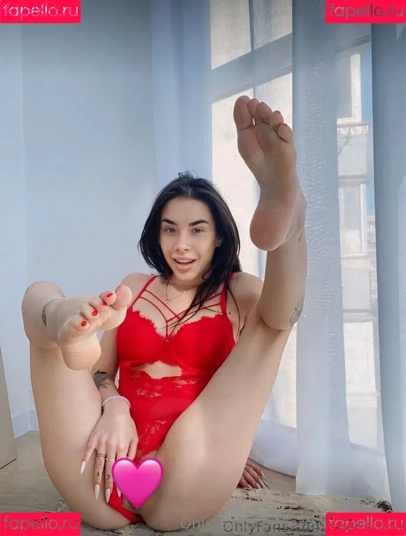 _tender0ni / ariadne_tender Onlyfans Photo Gallery 