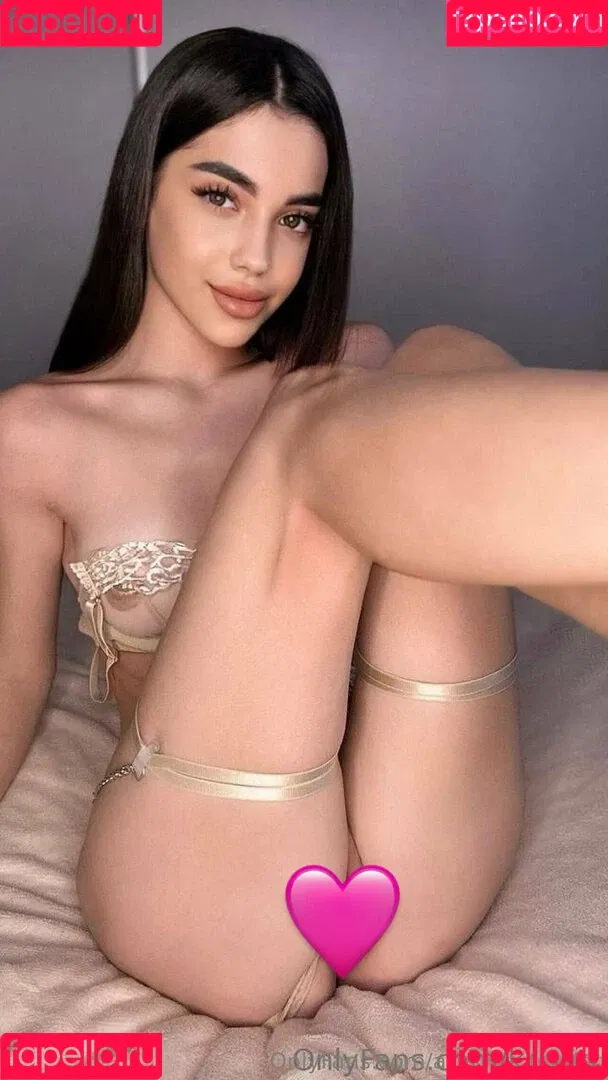 _tender0ni / ariadne_tender Onlyfans Photo Gallery 