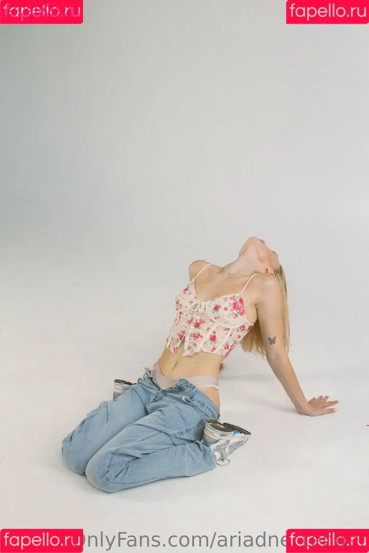 _tender0ni / ariadne_tender Onlyfans Photo Gallery 