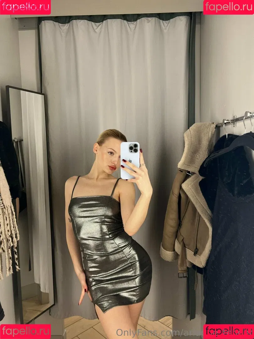 _tender0ni / ariadne_tender Onlyfans Photo Gallery 