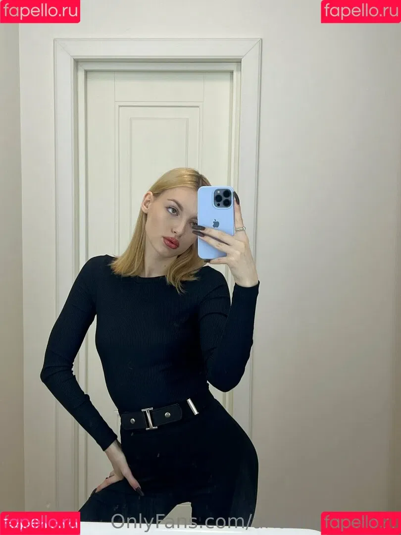 _tender0ni / ariadne_tender Onlyfans Photo Gallery 