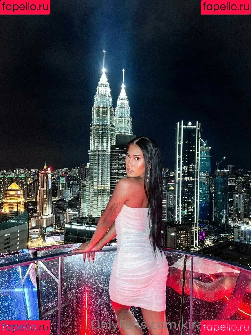 kira.asia.ts / kiranaroszie Onlyfans Photo Gallery 