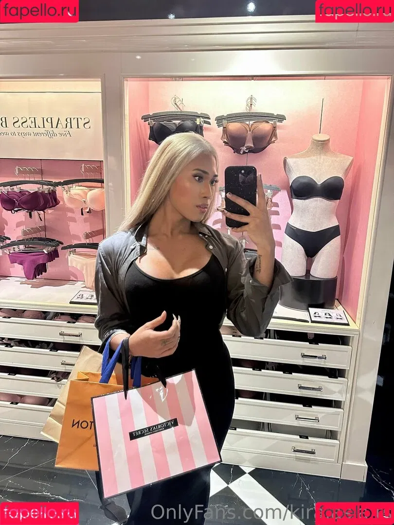 kira.asia.ts / kiranaroszie Onlyfans Photo Gallery 