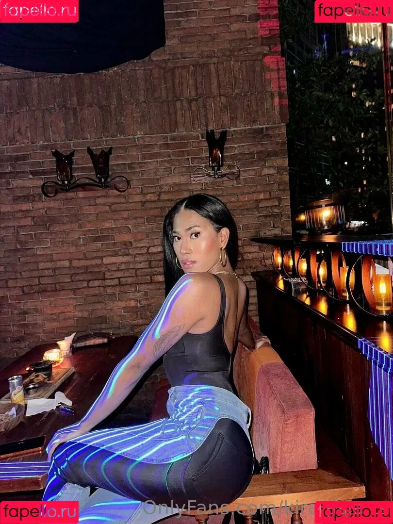 kira.asia.ts / kiranaroszie Onlyfans Photo Gallery 