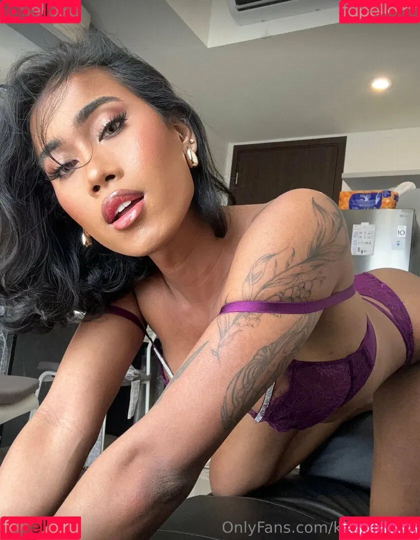 kira.asia.ts / kiranaroszie Onlyfans Photo Gallery 