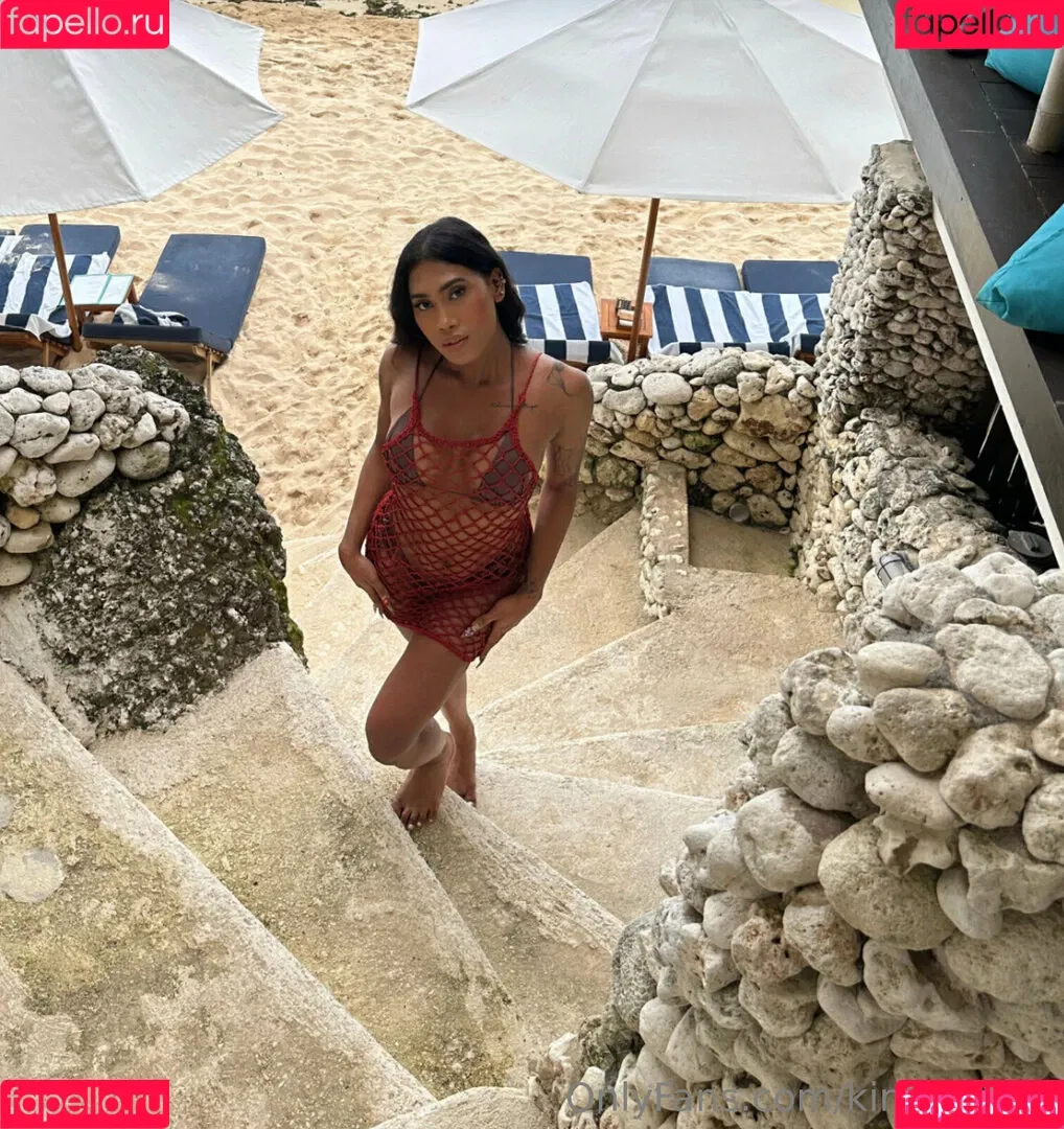 kira.asia.ts / kiranaroszie Onlyfans Photo Gallery 