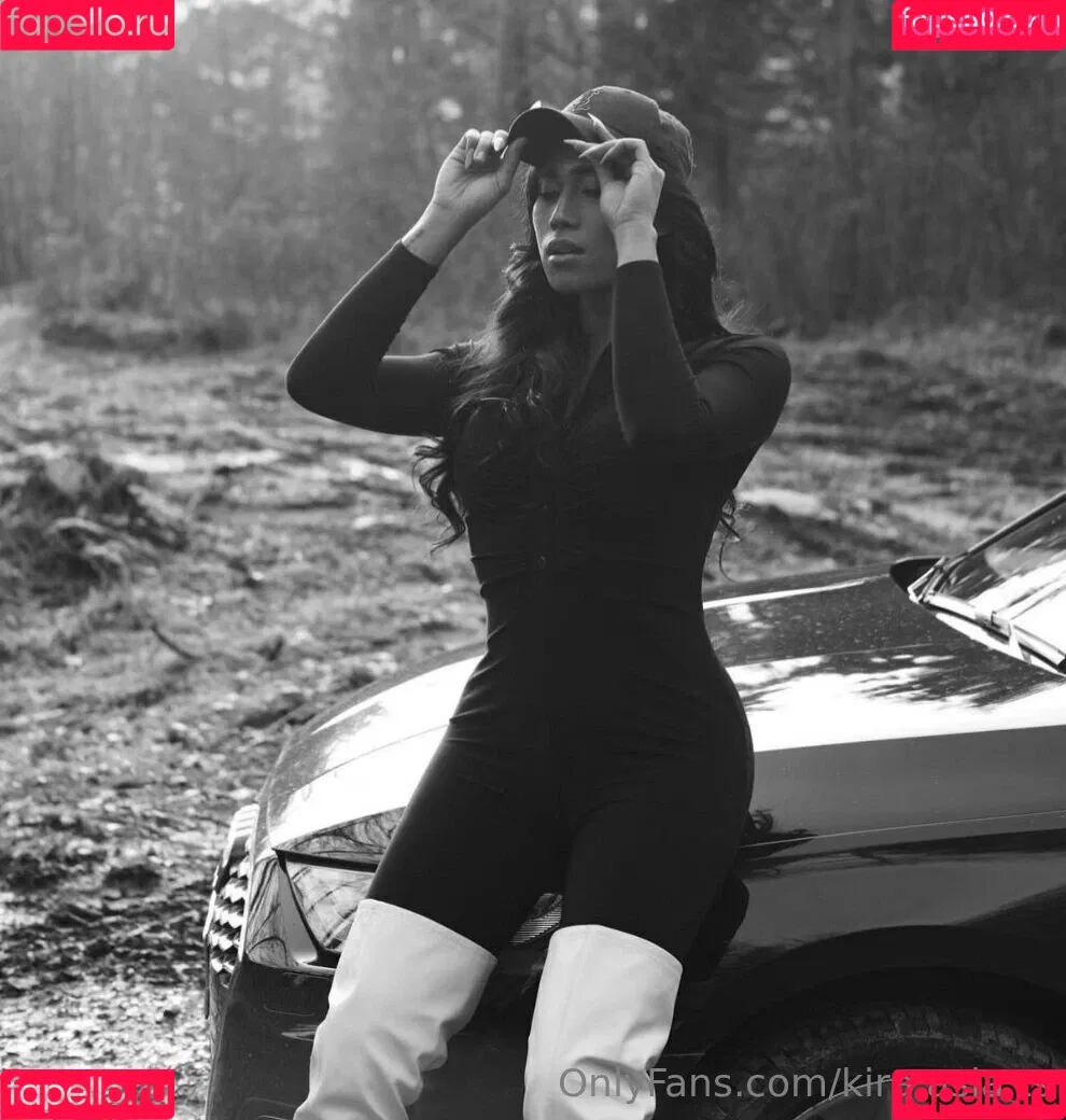 kira.asia.ts / kiranaroszie Onlyfans Photo Gallery 