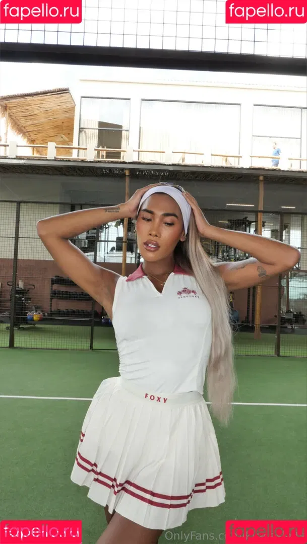 kira.asia.ts / kiranaroszie Onlyfans Photo Gallery 