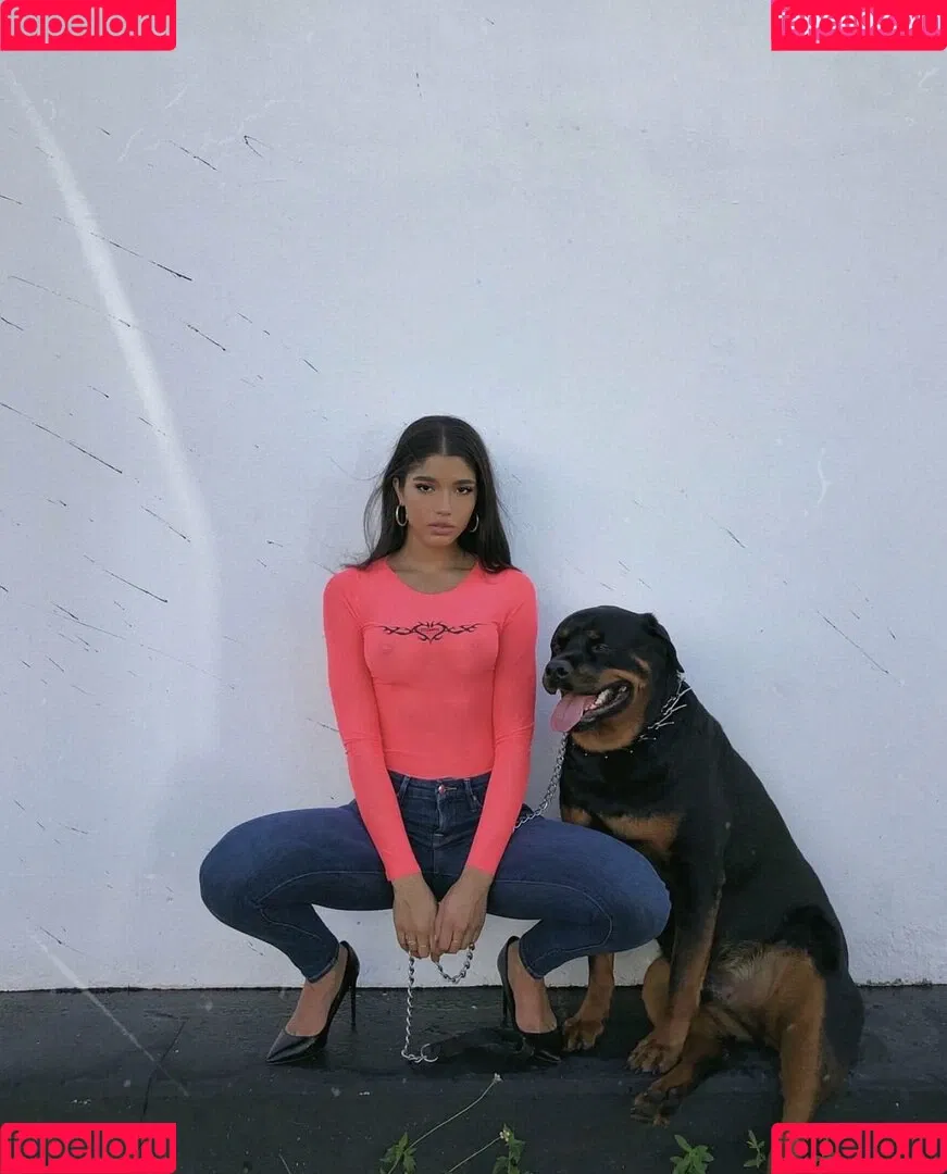 Yovanna Ventura / Yoventura / whoisyoventura Onlyfans Photo Gallery 