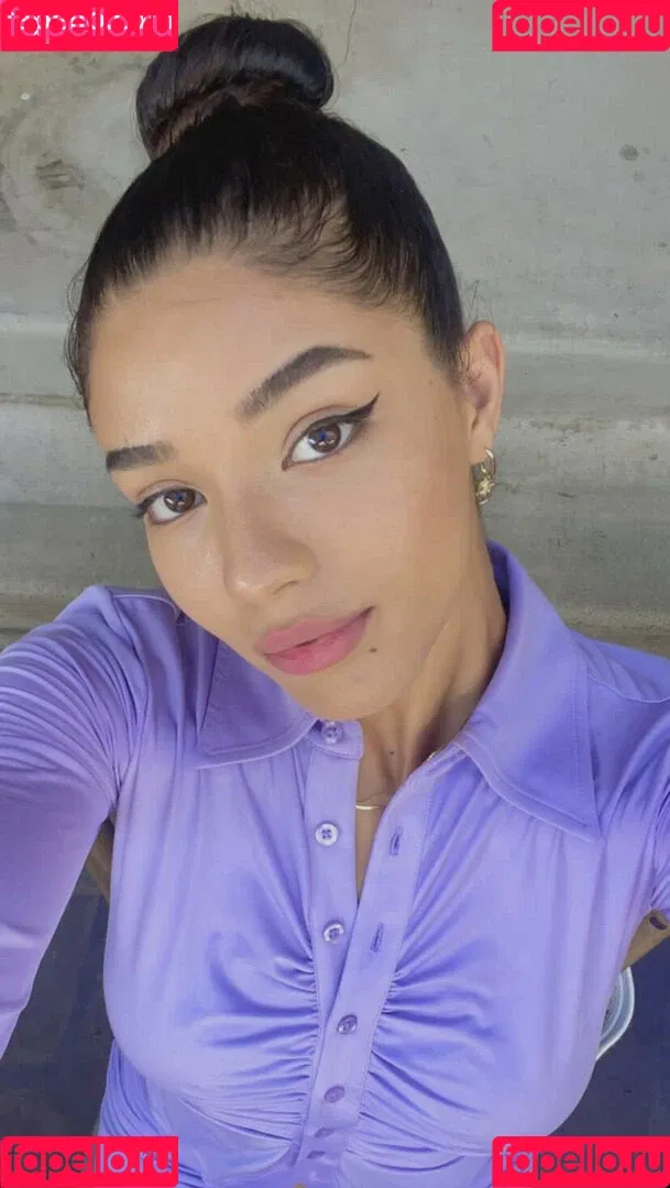 Yovanna Ventura / Yoventura / whoisyoventura Onlyfans Photo Gallery 