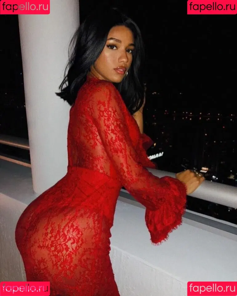 Yovanna Ventura / Yoventura / whoisyoventura Onlyfans Photo Gallery 