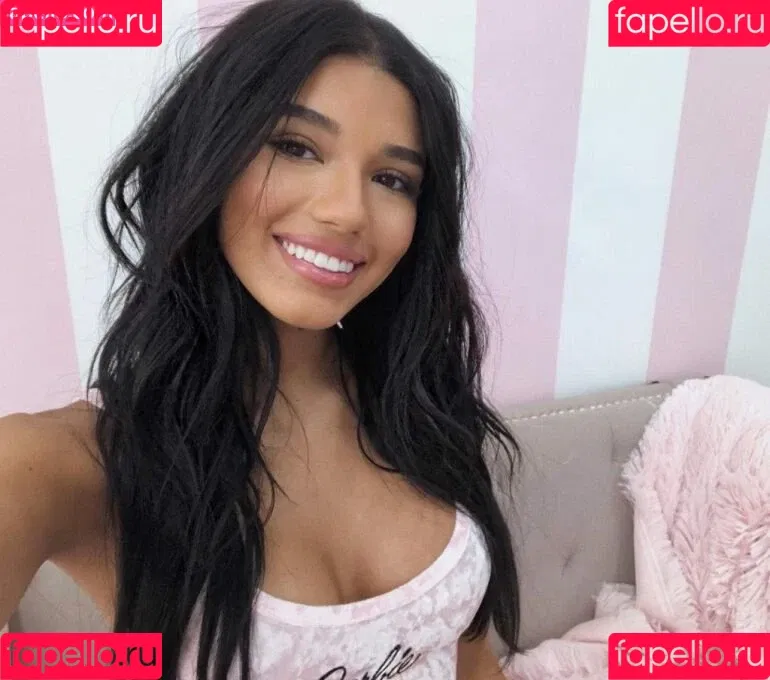 Yovanna Ventura / Yoventura / whoisyoventura Onlyfans Photo Gallery 