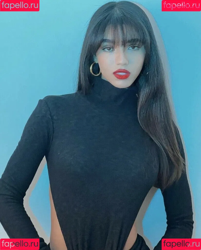 Yovanna Ventura / Yoventura / whoisyoventura Onlyfans Photo Gallery 