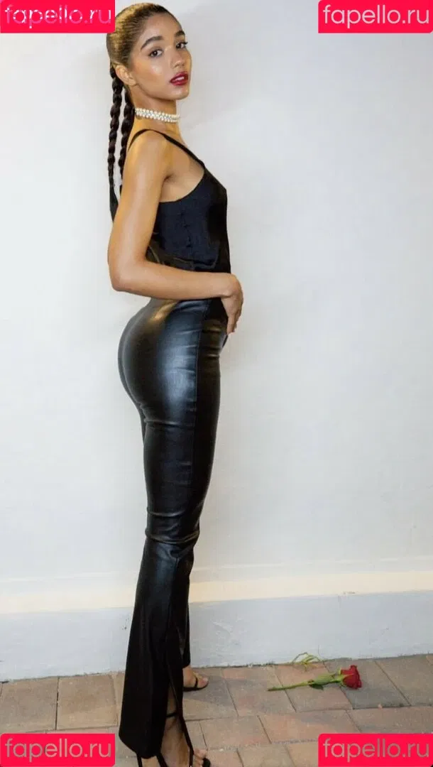 Yovanna Ventura / Yoventura / whoisyoventura Onlyfans Photo Gallery 