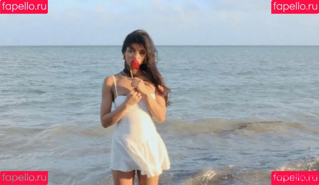 Yovanna Ventura / Yoventura / whoisyoventura Onlyfans Photo Gallery 