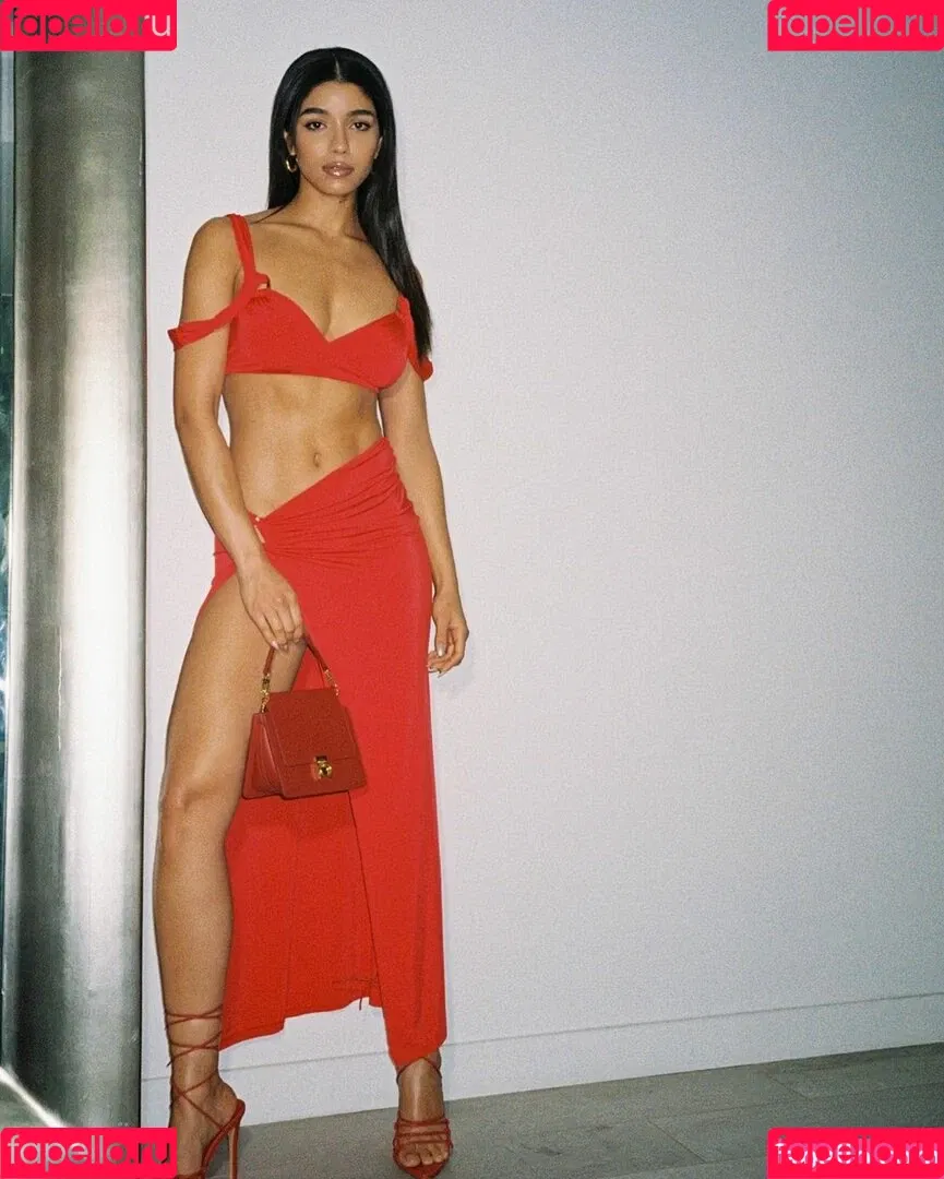 Yovanna Ventura / Yoventura / whoisyoventura Onlyfans Photo Gallery 