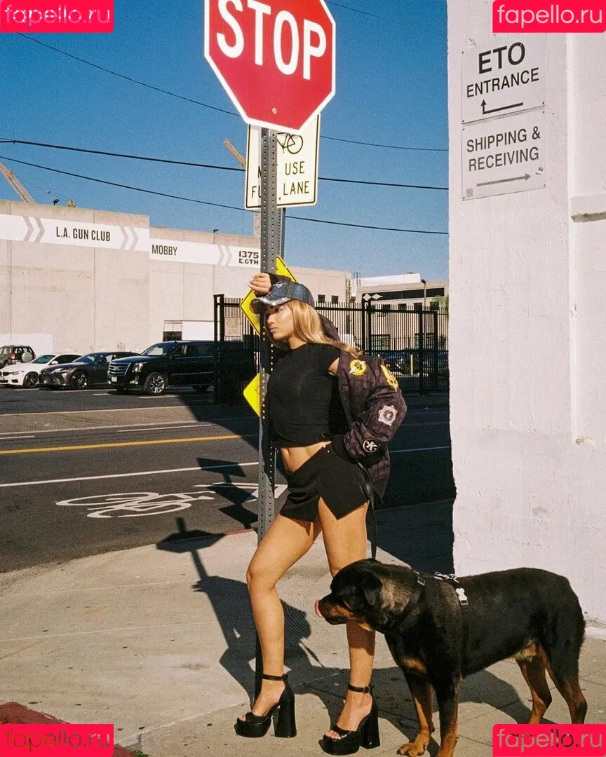 Yovanna Ventura / Yoventura / whoisyoventura Onlyfans Photo Gallery 