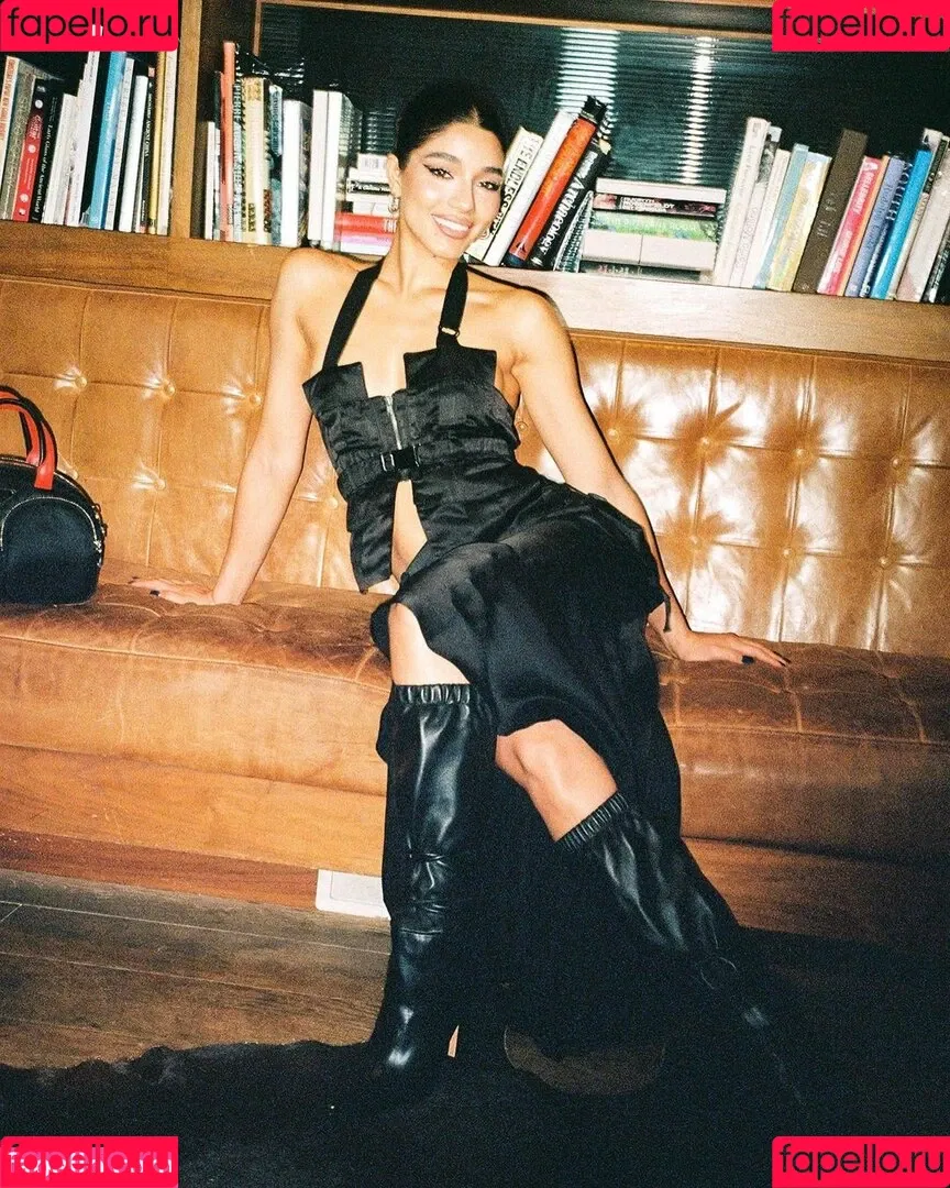 Yovanna Ventura / Yoventura / whoisyoventura Onlyfans Photo Gallery 