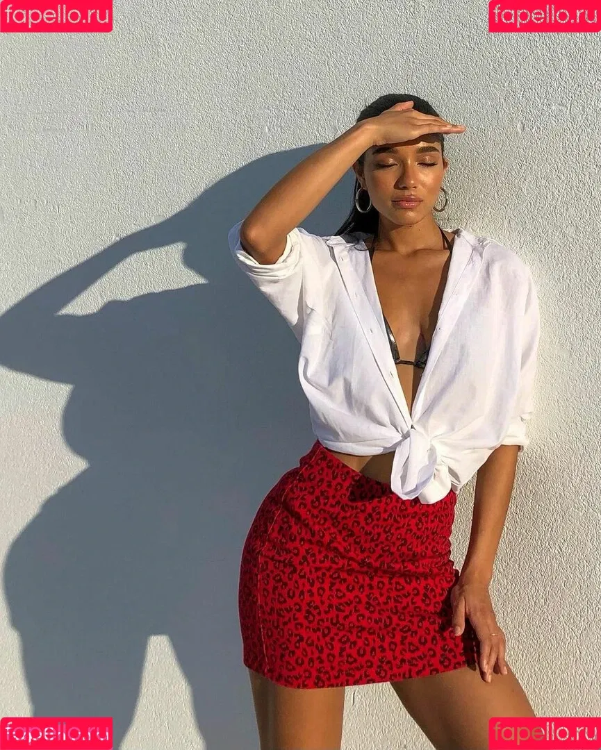 Yovanna Ventura / Yoventura / whoisyoventura Onlyfans Photo Gallery 