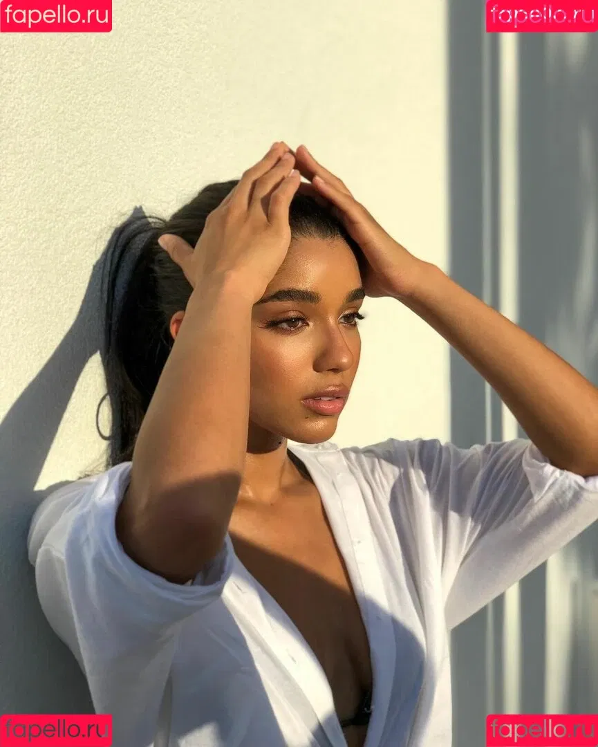 Yovanna Ventura / Yoventura / whoisyoventura Onlyfans Photo Gallery 