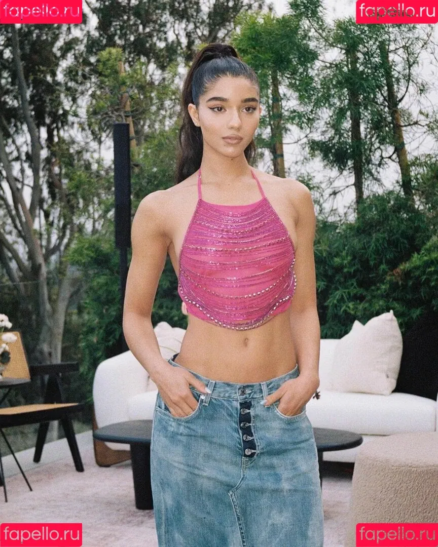 Yovanna Ventura / Yoventura / whoisyoventura Onlyfans Photo Gallery 