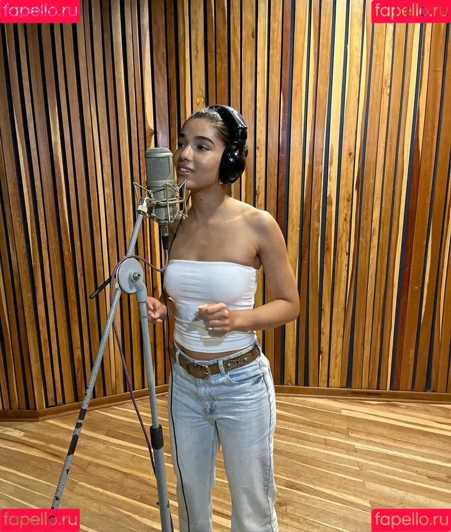 Yovanna Ventura / Yoventura / whoisyoventura Onlyfans Photo Gallery 