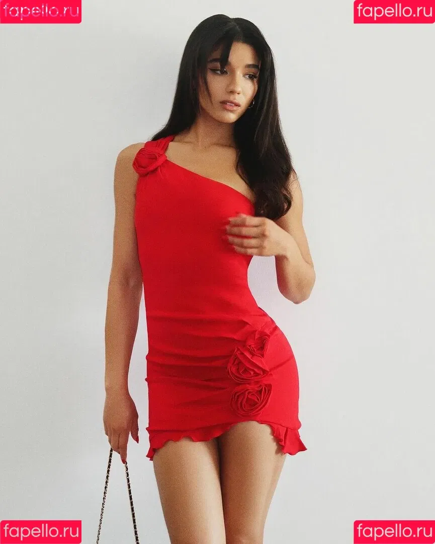 Yovanna Ventura / Yoventura / whoisyoventura Onlyfans Photo Gallery 