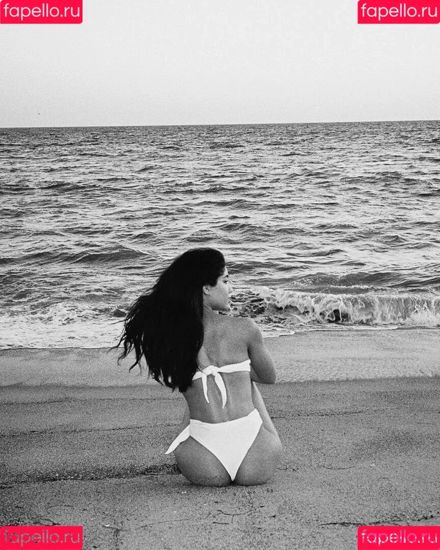 Yovanna Ventura / Yoventura / whoisyoventura Onlyfans Photo Gallery 