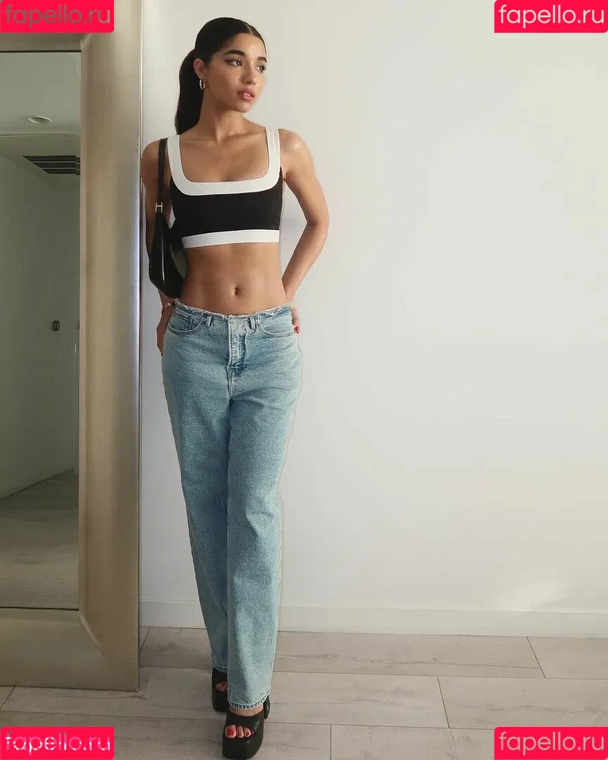 Yovanna Ventura / Yoventura / whoisyoventura Onlyfans Photo Gallery 