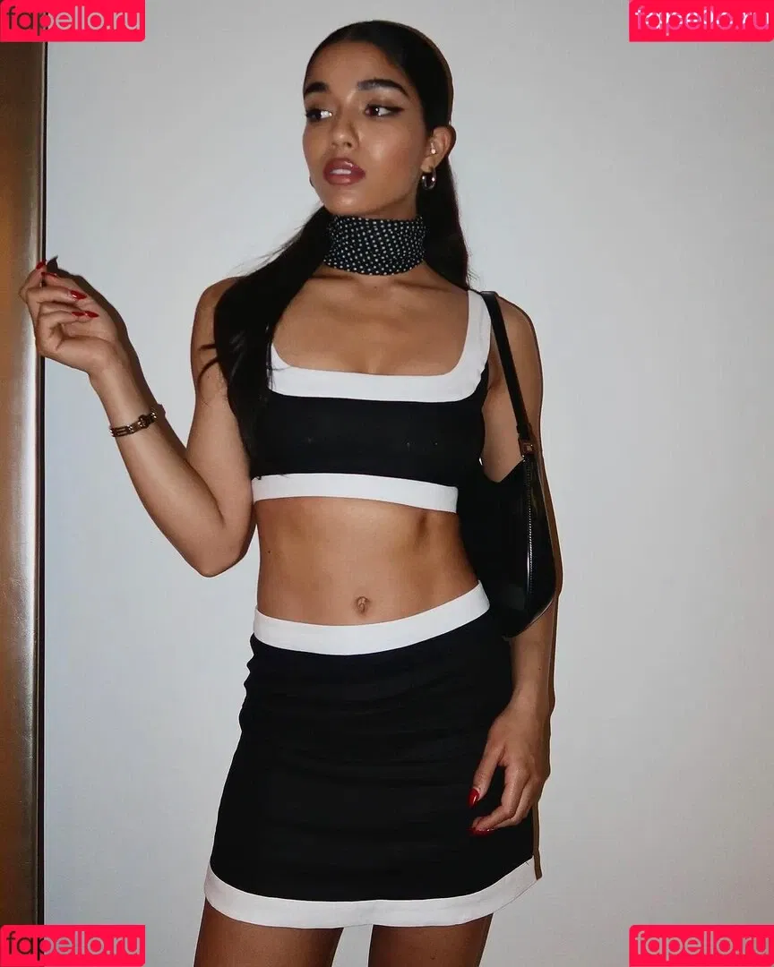 Yovanna Ventura / Yoventura / whoisyoventura Onlyfans Photo Gallery 