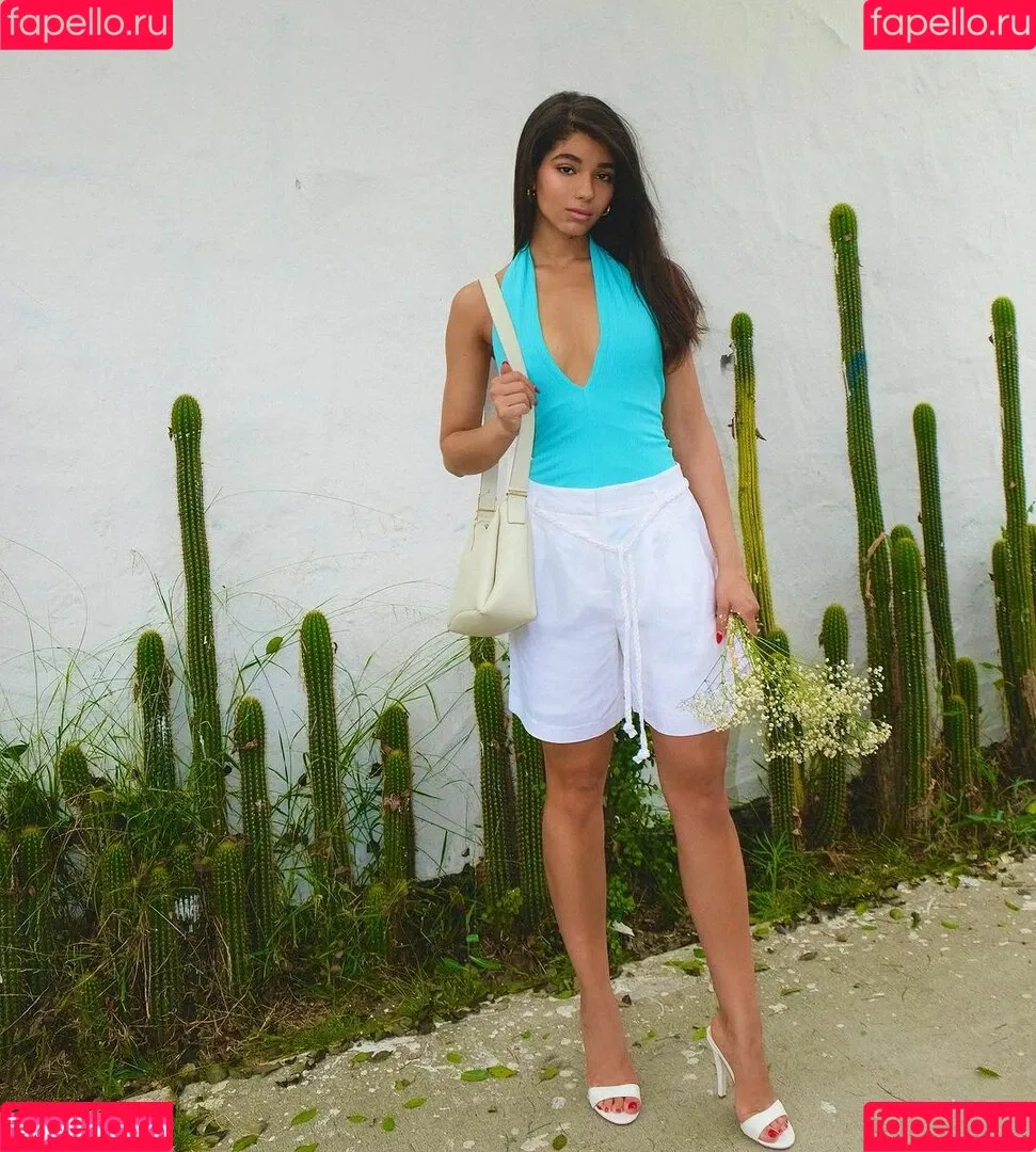 Yovanna Ventura / Yoventura / whoisyoventura Onlyfans Photo Gallery 