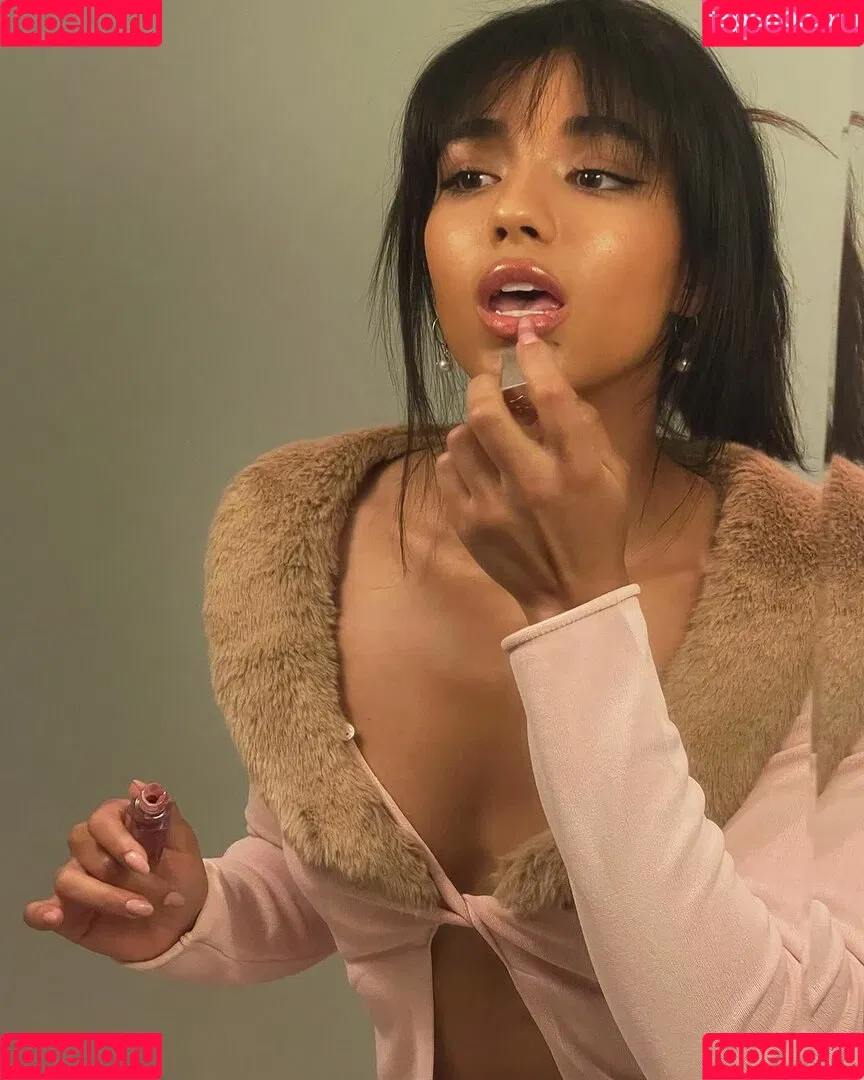 Yovanna Ventura / Yoventura / whoisyoventura Onlyfans Photo Gallery 