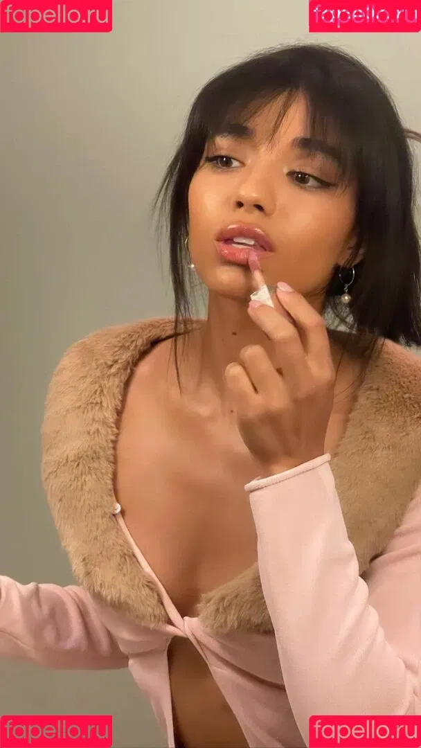 Yovanna Ventura / Yoventura / whoisyoventura Onlyfans Photo Gallery 