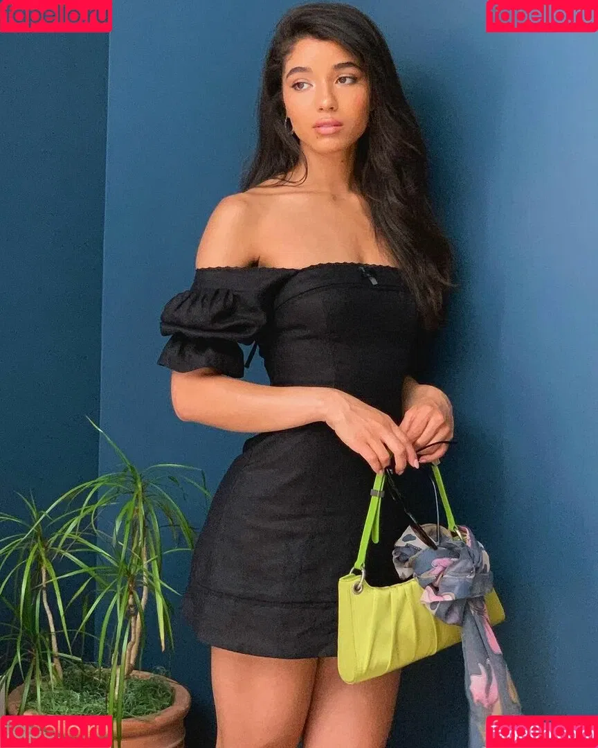 Yovanna Ventura / Yoventura / whoisyoventura Onlyfans Photo Gallery 