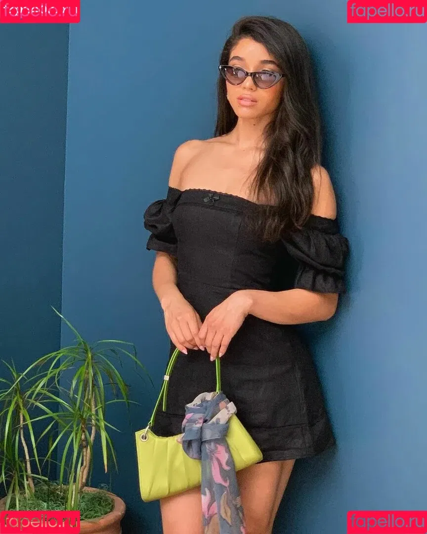 Yovanna Ventura / Yoventura / whoisyoventura Onlyfans Photo Gallery 