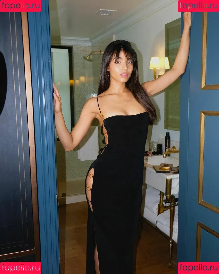 Yovanna Ventura / Yoventura / whoisyoventura Onlyfans Photo Gallery 