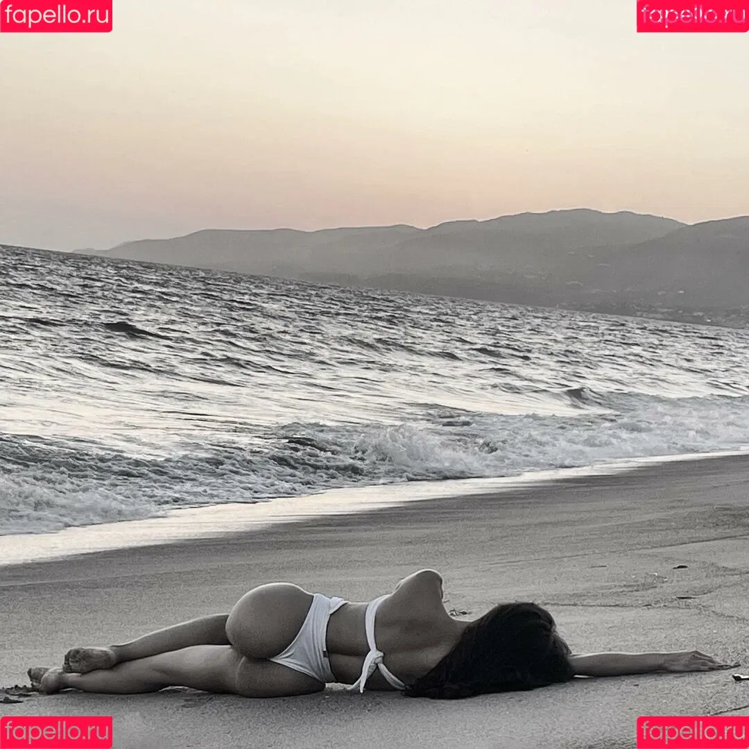 Yovanna Ventura / Yoventura / whoisyoventura Onlyfans Photo Gallery 