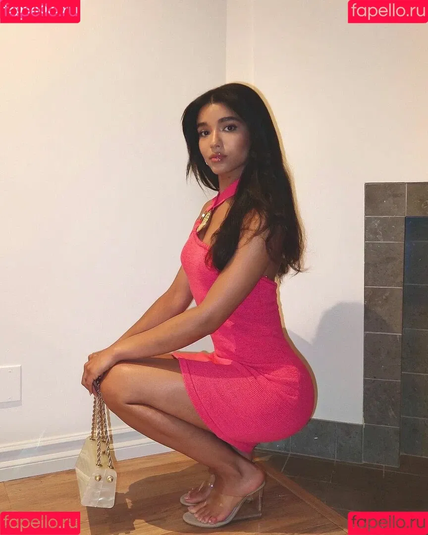 Yovanna Ventura / Yoventura / whoisyoventura Onlyfans Photo Gallery 