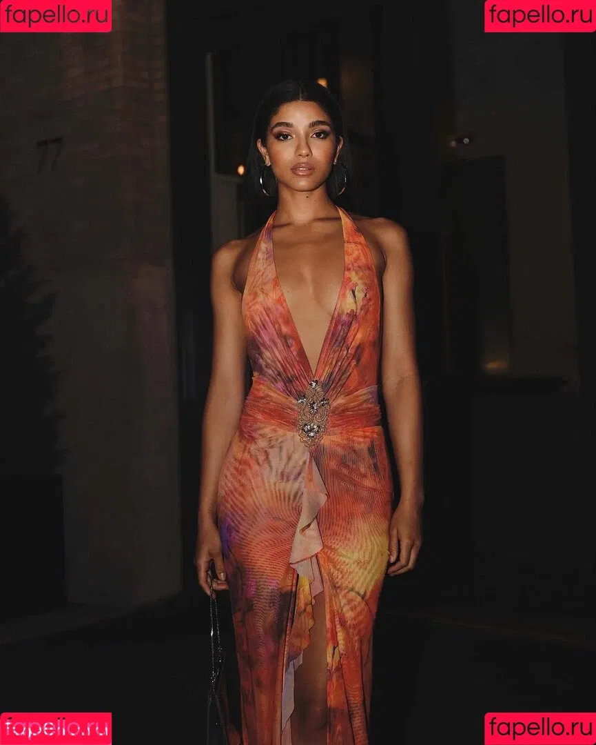 Yovanna Ventura / Yoventura / whoisyoventura Onlyfans Photo Gallery 