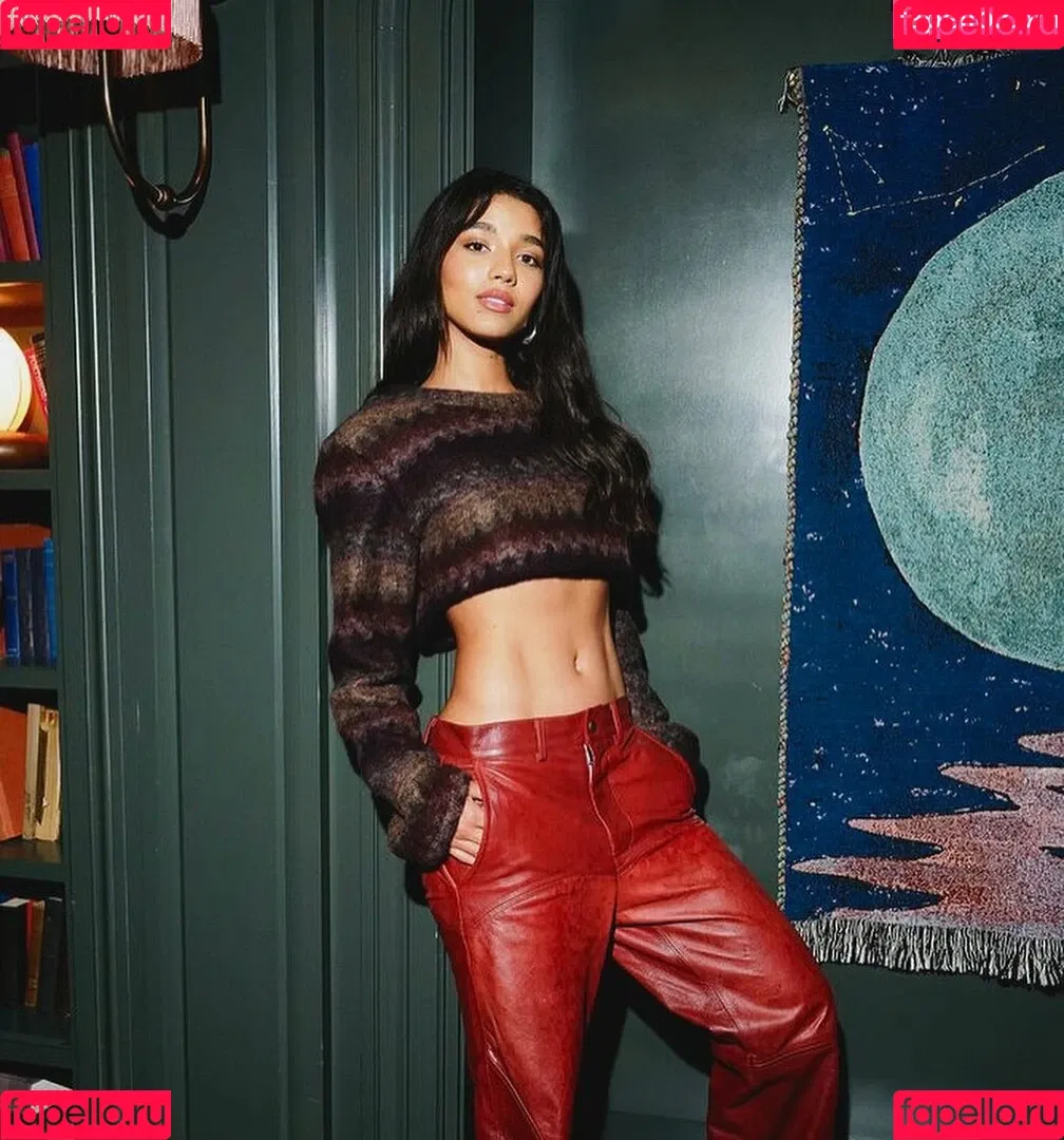 Yovanna Ventura / Yoventura / whoisyoventura Onlyfans Photo Gallery 