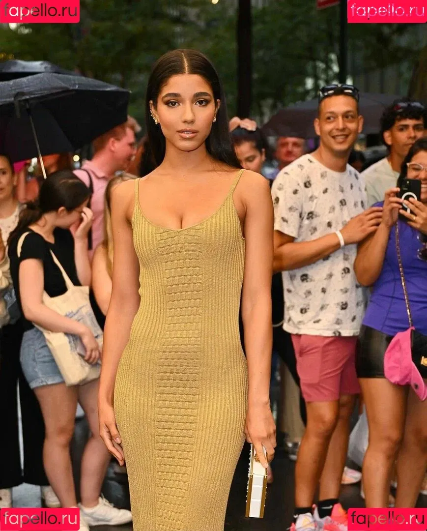 Yovanna Ventura / Yoventura / whoisyoventura Onlyfans Photo Gallery 